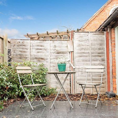 Host & Stay - Snodsbury Barn Upton Snodsbury Exteriör bild