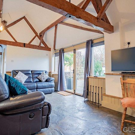 Host & Stay - Snodsbury Barn Upton Snodsbury Exteriör bild